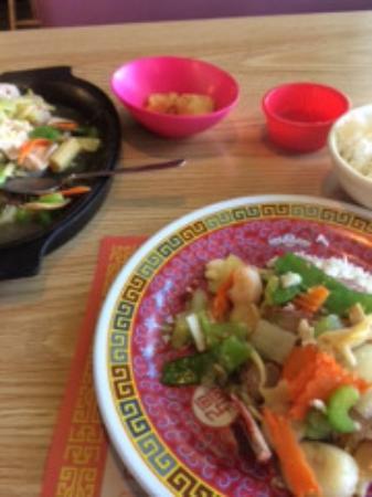 La Choi's Noodle Parlor